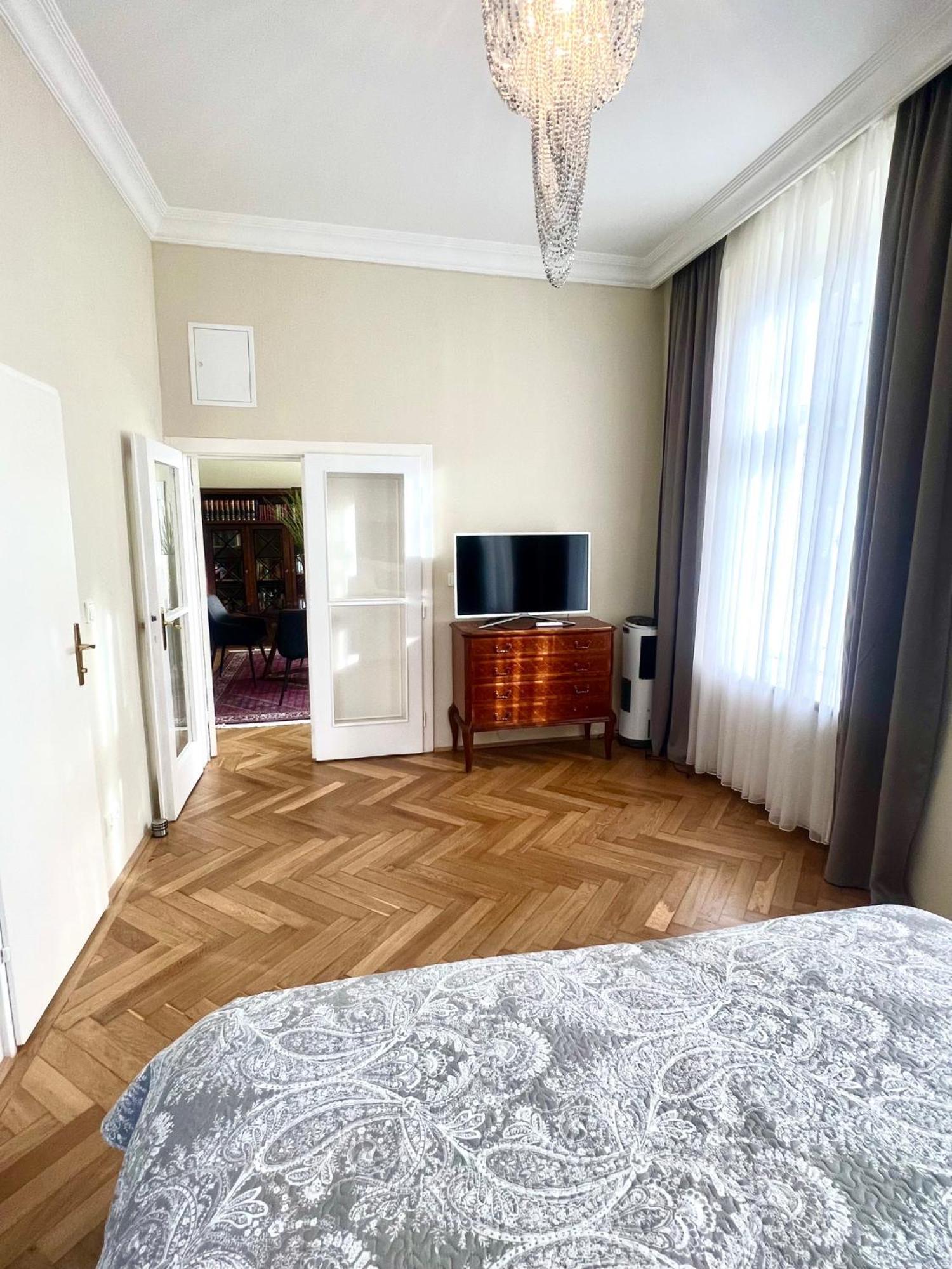 Wienerwald Residenz Baden bei Wien Esterno foto
